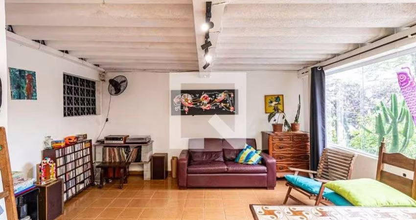 Casa à Venda - Butantã, 3 Quartos,  200 m2