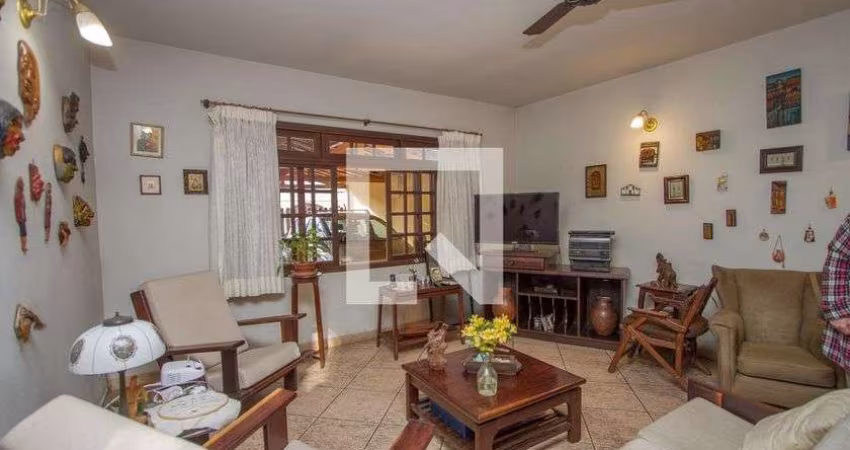 Casa à Venda - Chácara Santo Antonio, 3 Quartos,  121 m2
