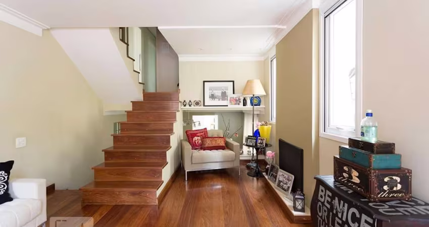 Casa à Venda - Jardim Éster Yolanda, 2 Quartos,  120 m2