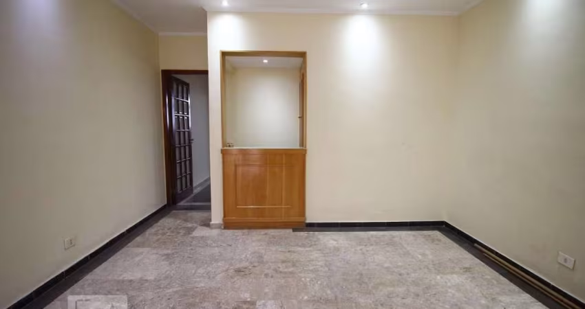 Casa à Venda - Água Fria, 3 Quartos,  131 m2