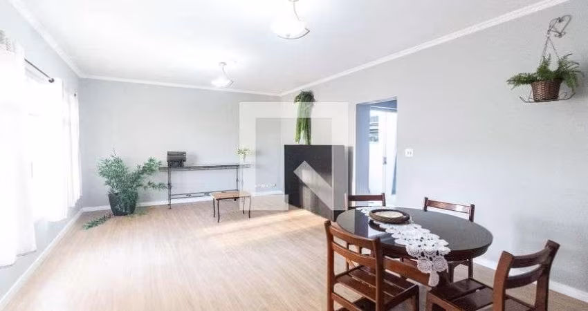 Casa à Venda - Água Fria, 3 Quartos,  250 m2