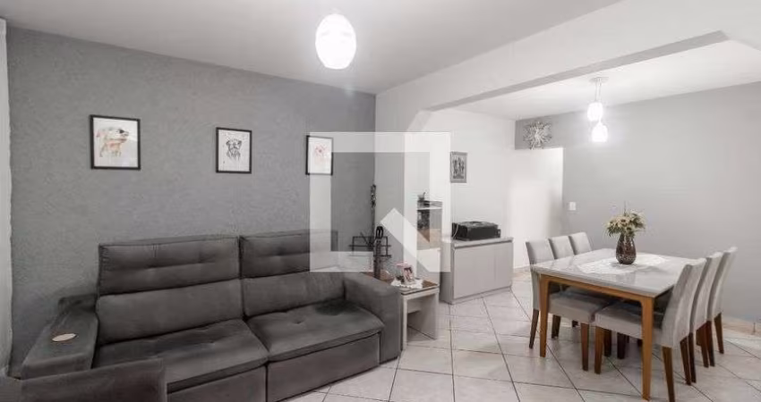 Casa à Venda - Vila Guilhermina, 3 Quartos,  145 m2
