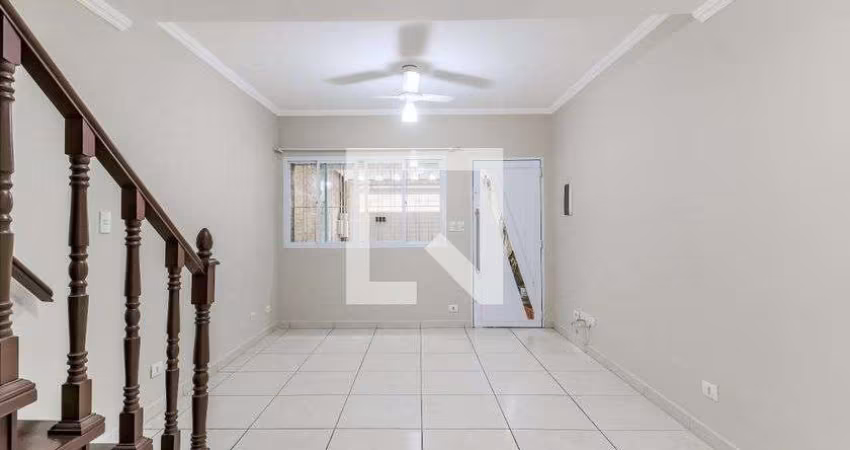 Casa à Venda - Chácara Santo Antonio, 2 Quartos,  150 m2