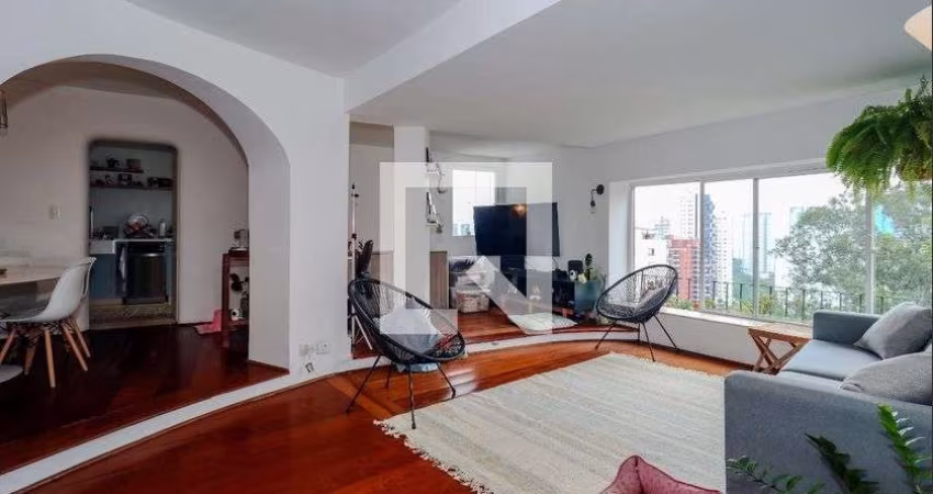 Apartamento à Venda - Vila Andrade, 2 Quartos,  103 m2