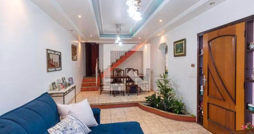 Casa à Venda - Vila Re, 3 Quartos,  240 m2