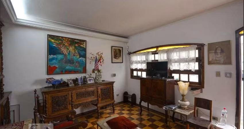 Casa à Venda - Aclimação, 4 Quartos,  150 m2