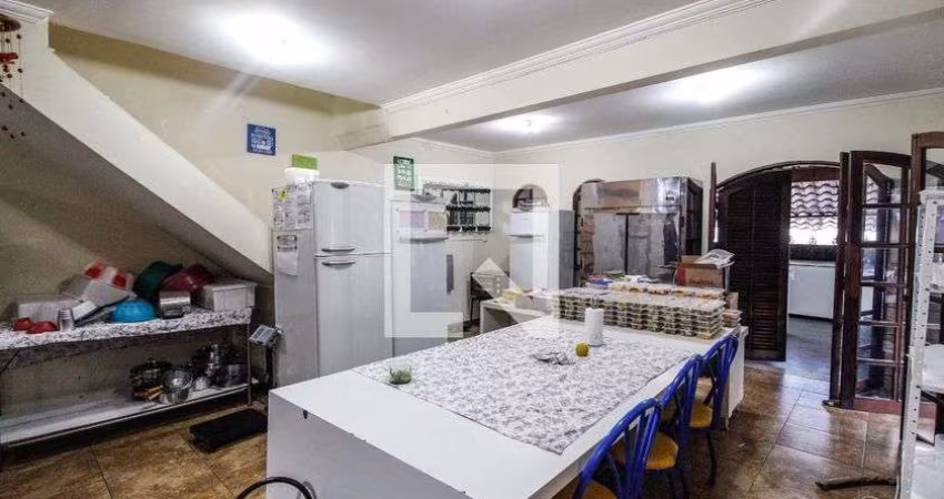 Casa à Venda - Santana, 3 Quartos,  250 m2