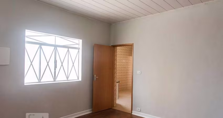Casa à Venda - Bosque da Saúde, 2 Quartos,  210 m2