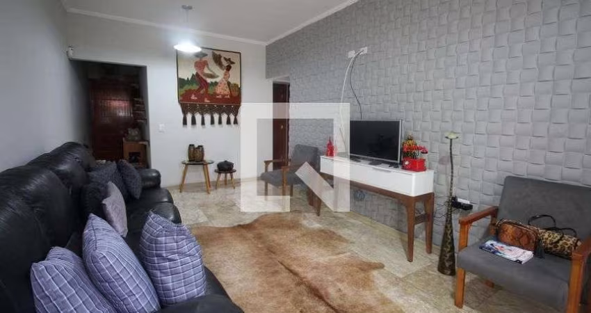 Casa à Venda - Cambuci, 3 Quartos,  130 m2