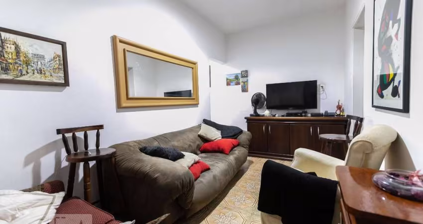 Casa à Venda - Saúde, 3 Quartos,  150 m2