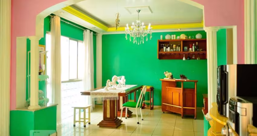 Casa à Venda - Itaquera, 5 Quartos,  250 m2