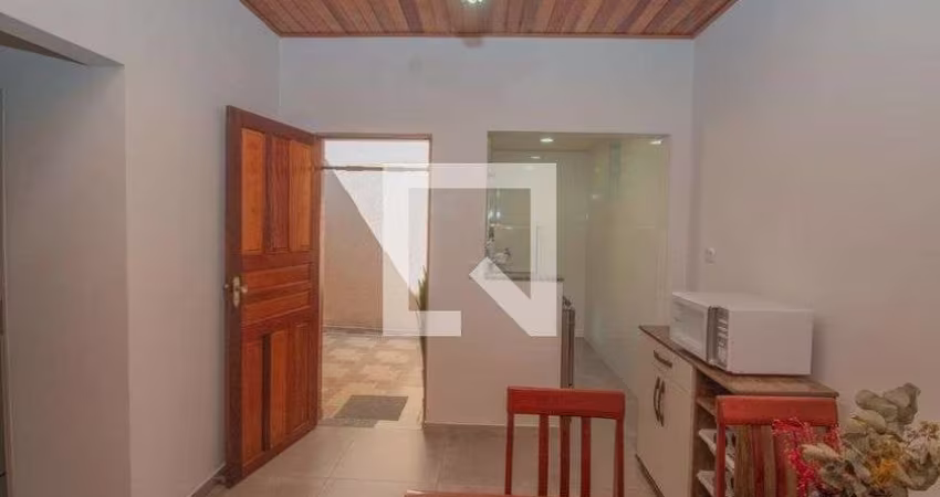 Casa à Venda - Jardim Teresa, 3 Quartos,  240 m2