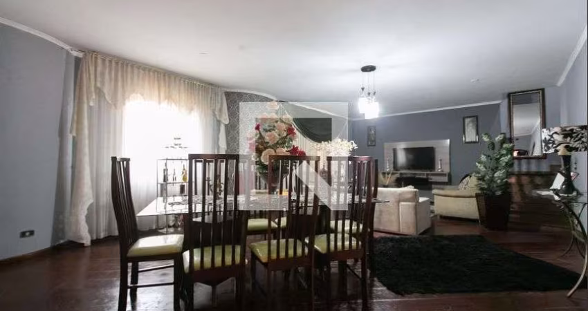 Casa à Venda - Vila Jacuí, 4 Quartos,  375 m2