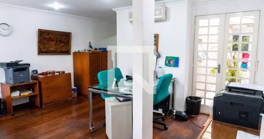 Casa à Venda - Planalto Paulista, 4 Quartos,  140 m2