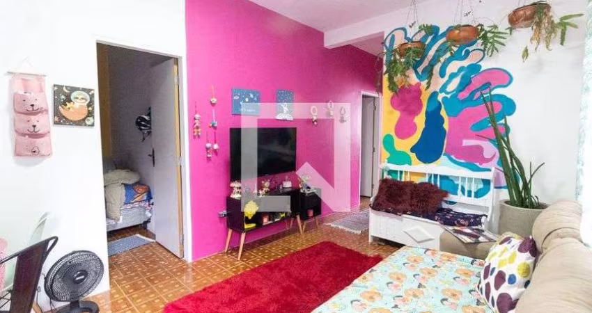 Casa à Venda - Água Fria, 2 Quartos,  64 m2
