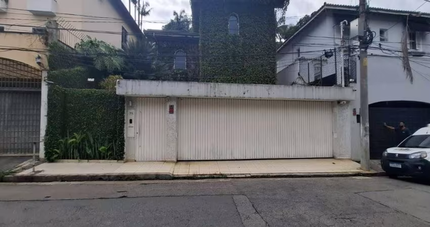 Casa à locação  com 351m² e 3 dormitórios no jardim Panamby