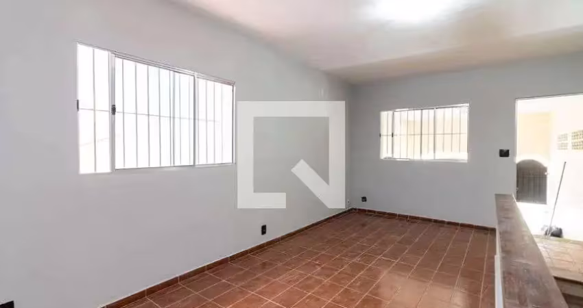 Casa com 4 quartos à venda na Rua Vinte e Dois de Agosto, --, Vila Dionisia, São Paulo