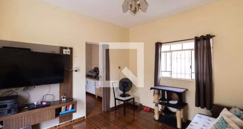 Casa à Venda - Ermelino Matarazzo, 2 Quartos,  203 m2