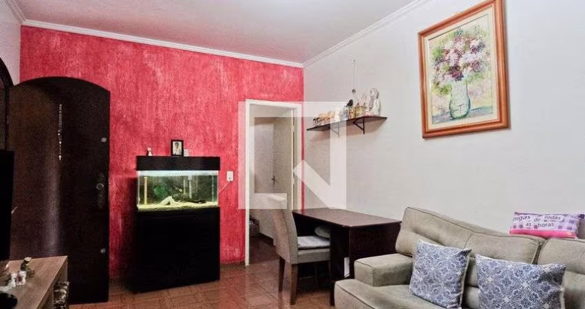 Casa à Venda - Jardim Peri, 3 Quartos,  136 m2