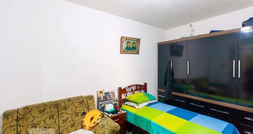 Casa à Venda - Vila Ema, 5 Quartos,  200 m2