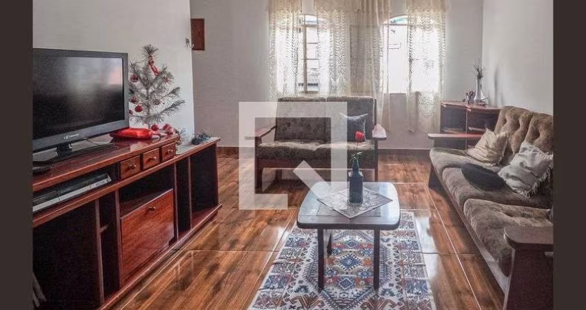 Casa à Venda - Jardim Peri, 3 Quartos,  200 m2