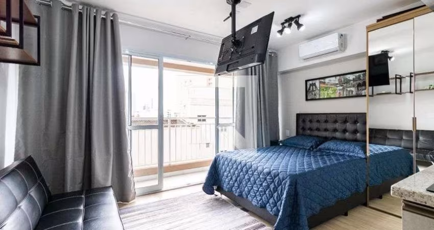 Apartamento à Venda - Liberdade, 1 Quarto,  27 m2