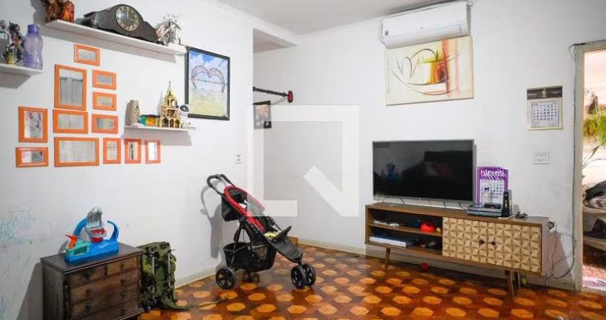 Casa à Venda - Sacomã, 2 Quartos,  276 m2