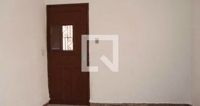 Casa à Venda - Vila Ema, 1 Quarto,  100 m2