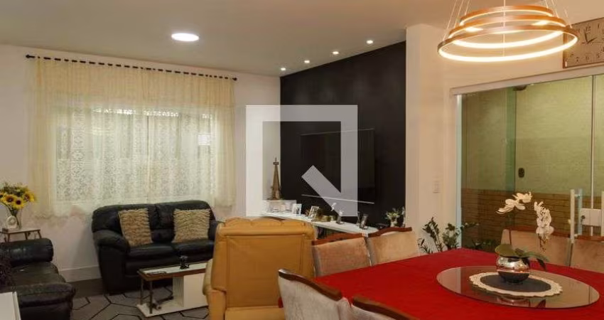 Casa à Venda - Vila Constança , 2 Quartos,  210 m2