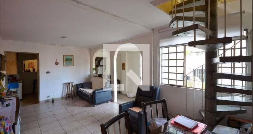 Casa à Venda - Bosque da Saúde, 6 Quartos,  193 m2