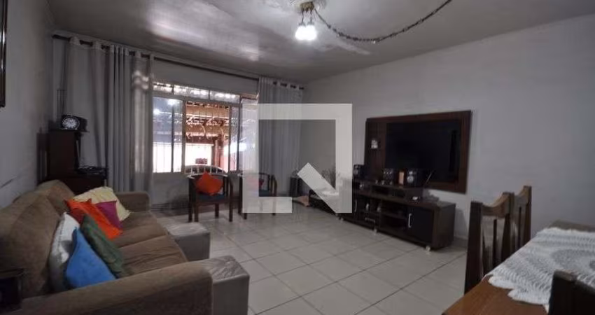 Casa à Venda - Vila Constança , 3 Quartos,  180 m2