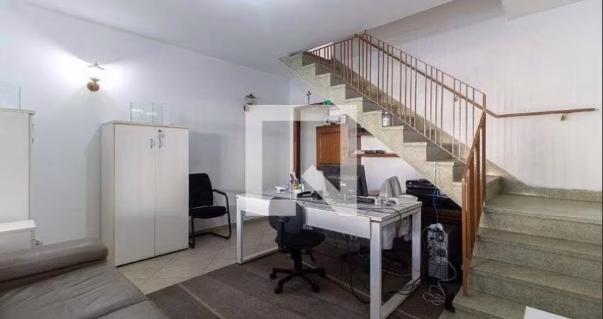 Casa à Venda - São João Clímaco, 2 Quartos,  148 m2