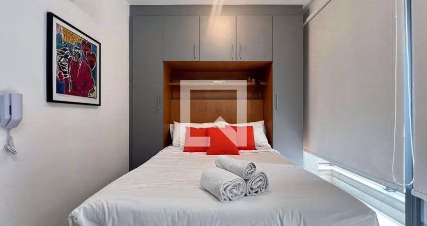 Apartamento à Venda - Paraíso, 1 Quarto,  25 m2