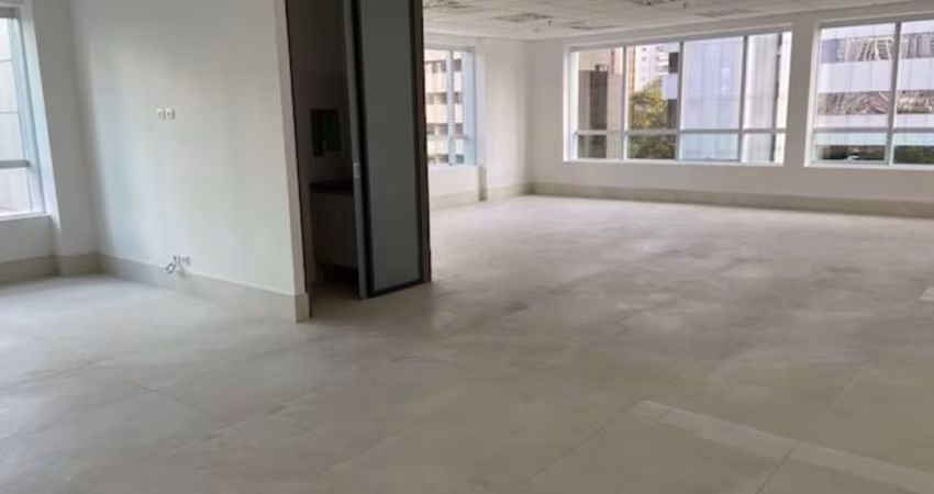 Conjunto Comercial para locação com136 Mt², 4 vagas no Brooklin