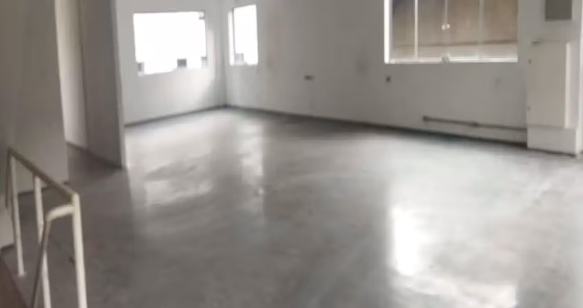 Locação de prédio comercial na vila madalena com  610 m , 3 vagas frontal, prox ao metro