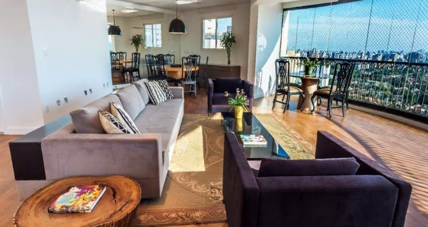 Apartamento para LOCAÇÃO de 259m², 3 dormitórios sendo suítes e 4 vagas de garagem