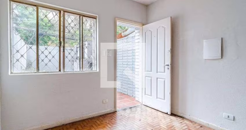 Casa à Venda - Sumaré, 2 Quartos,  60 m2