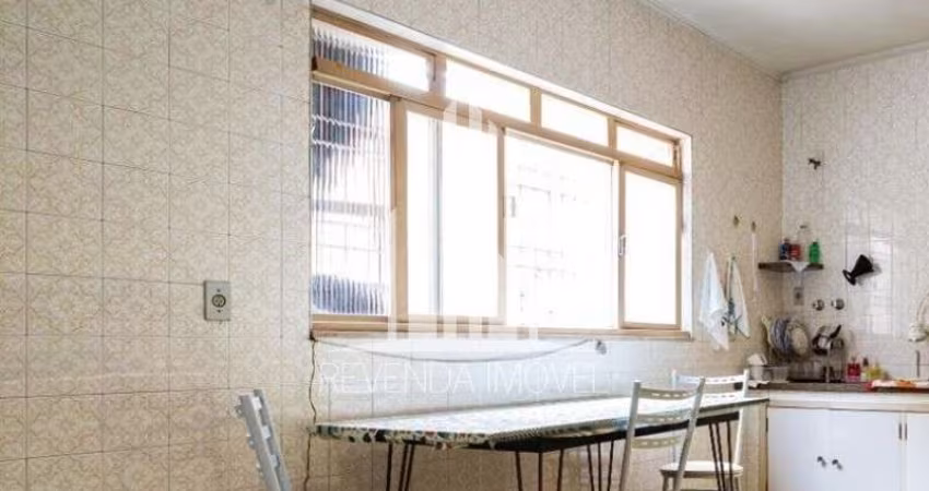 Casa para Locação no Planalto Paulista, São Paulo-SP: 3 Quartos, 1 Sala, 2 Banheiros, 2 Vagas de Garagem, 140m² de Área