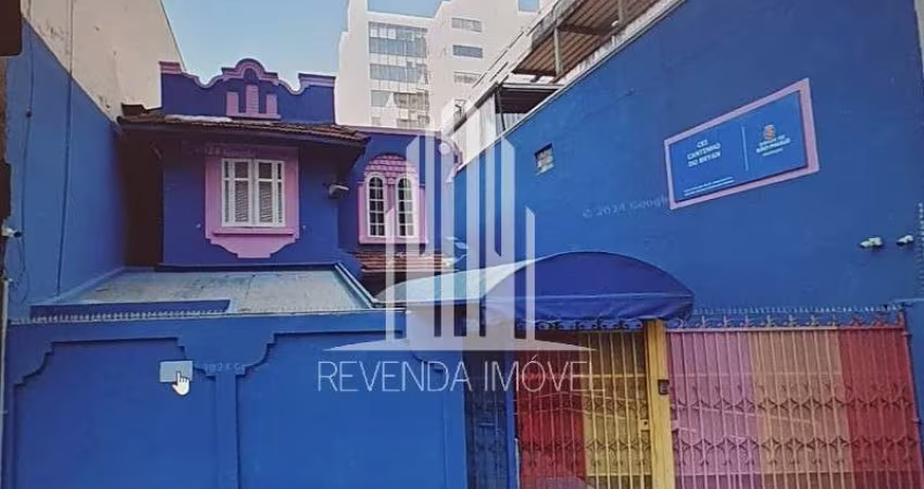 Casa Comercial no Jardim Paulista - São Paulo-SP: 2 Banheiros, 2 Vagas e 408m² de Área!