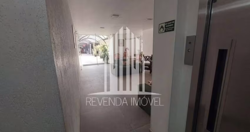 Apartamento à venda no Brooklin Paulista, São Paulo - SP: 2 quartos, sala, banheiro, vaga de garagem e 72m² de área.