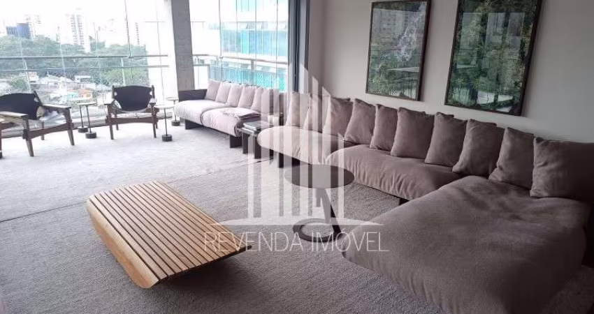 Apartamento para locação na Vila Madalena, São Paulo-SP: 1 quarto, 1 suíte, 2 salas, 2 banheiros, 2 vagas de garagem, 132m².