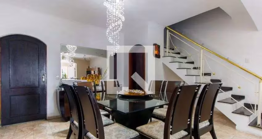Casa à Venda - Jardim Avelino , 3 Quartos,  400 m2