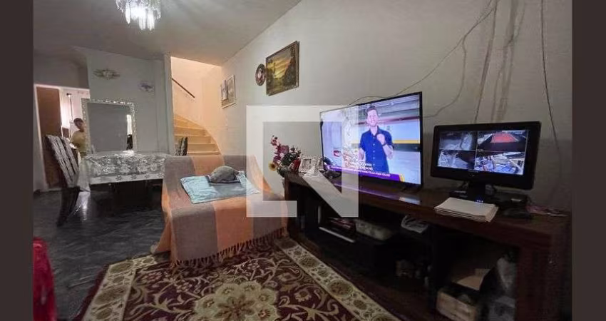 Casa à Venda - Jardim Éster Yolanda, 3 Quartos,  250 m2