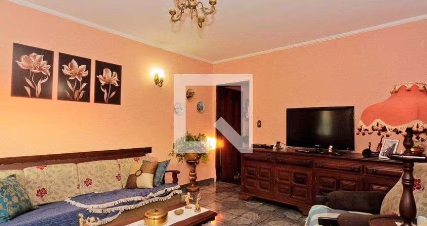 Casa à Venda - Jardim Peri, 5 Quartos,  206 m2