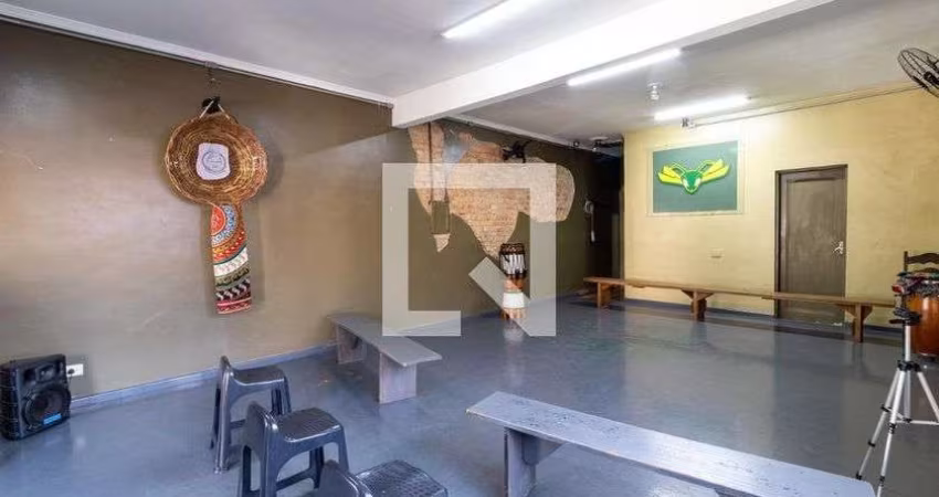 Casa à Venda - Água Fria, 6 Quartos,  298 m2