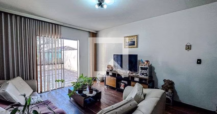 Casa à Venda - Cambuci, 3 Quartos,  350 m2