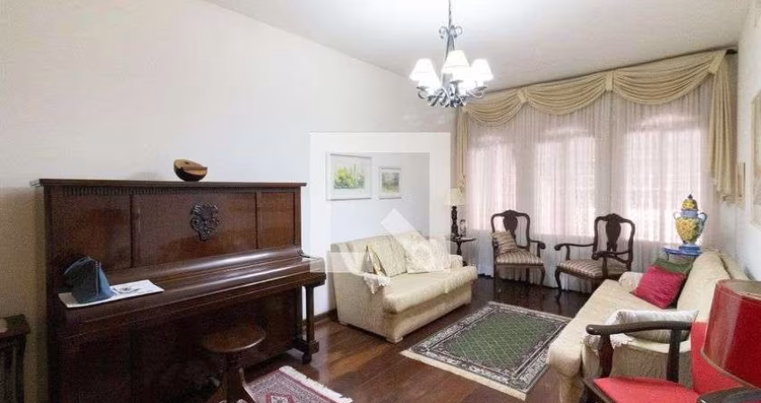 Casa à Venda - Cidade São Francisco , 3 Quartos,  154 m2