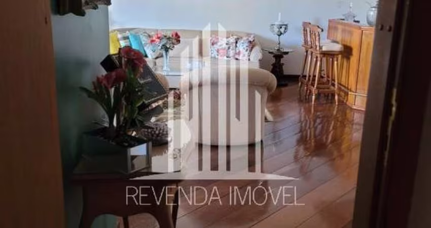 Apartamento luxuoso para locação na Chácara Santo Antônio, São Paulo-SP: 4 quartos, 4 suítes, 4 banheiros, 4 vagas, 300m².
