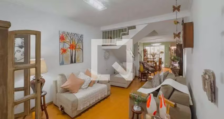 Casa com 3 quartos à venda na Rua Ingles de Sousa, --, Cambuci, São Paulo