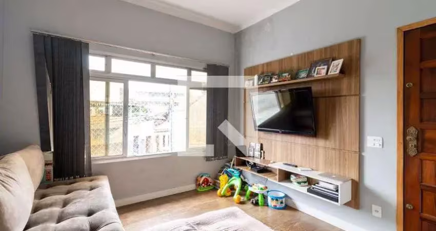 Casa com 3 quartos à venda na Rua Vinte e Dois de Agosto, --, Vila Dionisia, São Paulo